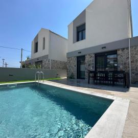 AquaLibre Pool Villas - West