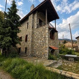 Arachova Cozy Maisonette, hotel u gradu 'Kalívia'