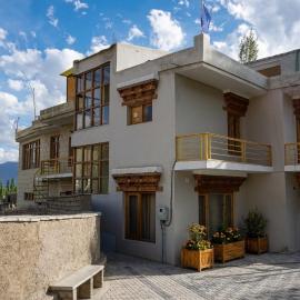 Green View Hotel