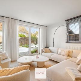 Pinksterbloemhof by BLOSS luxe vakantiewoning 3 SLKP met tuin en garage、クノック・ヘイストのホテル