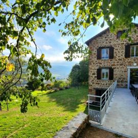 Domaine Solio - Gite confort, nature, animaux, hotel di Satillieu