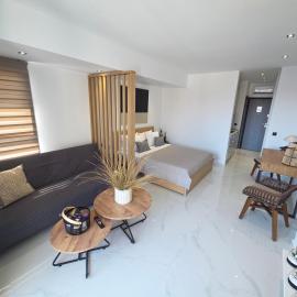 Mare Uno Luxury Studios