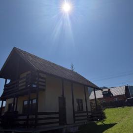 Vacation home E, hotel in Borsec