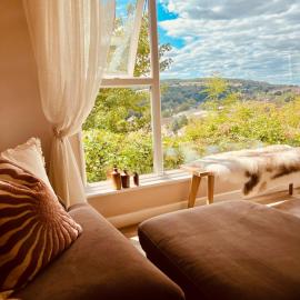 Violet Cottage,three bedrooms,castle and forest views, Hotel in Ludlow