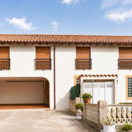 Precioso apartamento reformado en Liencres, hotel v destinácii Liencres