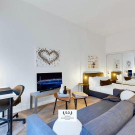 LiV MTL Downtown Montreal Spacious Suites