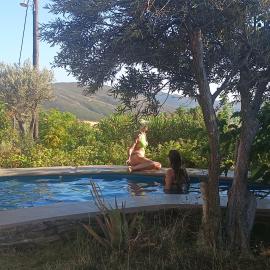 Kalliberry Cycladic Stone House Elissavet with private pool, nice view and fantastic sunsets, מלון בגאווריון