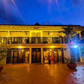Leleshwa Getaway