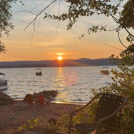 Great Sacandaga Sunset House Lake Access, hotel em Broadalbin