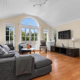 Cozy apartment in South of Norway!, hotel in Svenevik