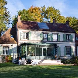 Les Hauts du Val des Arts- Chambres de charme, hotel u gradu 'Senonches'
