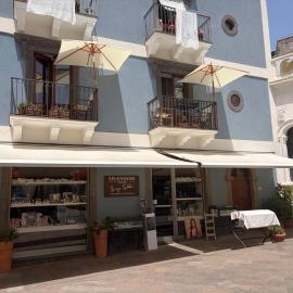 Casa e putia