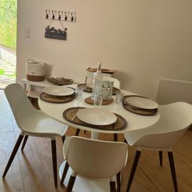 Saint-Cyr-au-Mont-dʼOr में, होटल Maison La Douceur de vivre au Mont d'Or - Proche Lyon