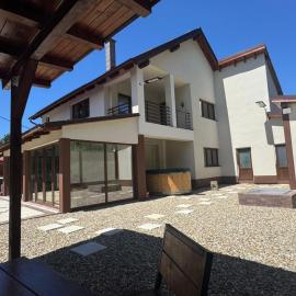 Cozy House Crivaia