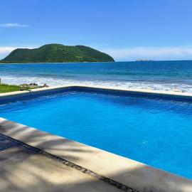 Tranquilidad Total Frente al Mar I 3 Hab y Alberca, hotel in Barra de Potosi