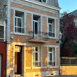 Maison de maître de 5 chambres jusque 10 voyageurs, hotel a Givet