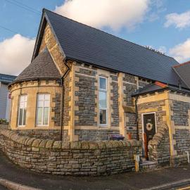 Brunel House by Cwtch Accommodation
