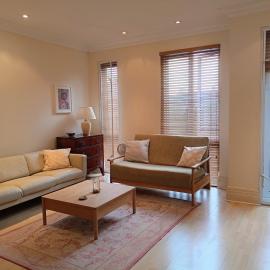 Beautiful apartment in Kew, Richmond London with Free Underground Parking Balcony