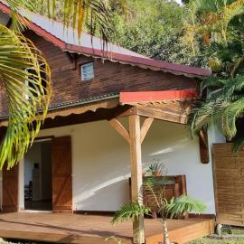 Villa Le Boursoie, hotel di Les Abymes