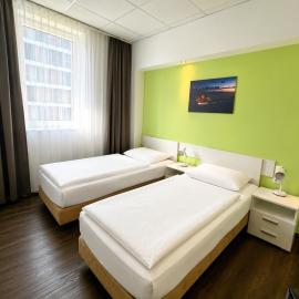 Business & City, hotel v Linci