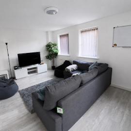 Spacious 3-Bed Modern Home in Dartford, hotel a Dartford
