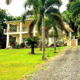 Opua Highland, Hillside Ocean View Retreat, hotell sihtkohas Arorangi