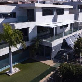 Aura Majestic - Ocean View & Wellness