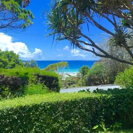 McLean's House at Cylinder Beach, hotel din Point Lookout