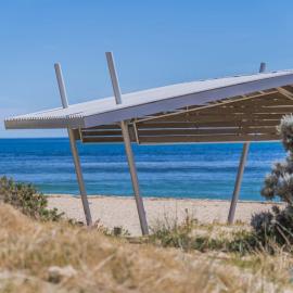 Summer Breeze at Avalon Beach, hotel in Wannanup
