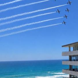 OCEAN VIEWS of GC AIR SHOW- 2bdr Apartment on the Esplanade, Surfers Paradise, hotel u gradu 'Gold Coast'