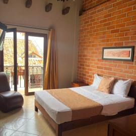 HOTEL MONTEREy