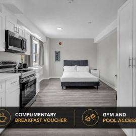 The Crown Suite