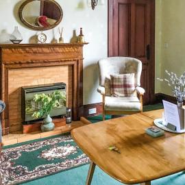 Gladstone Cottage, hotel in Castletown
