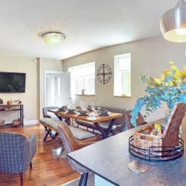 Beaconsfield House