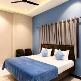 Hotel Suryansh Palace, hotelli kohteessa Sonepur