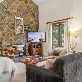 RMR: Rendezvous A5 Condo in Teton Village