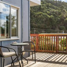 Hillside Retreat 2BR Home with Views & Parking