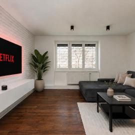 Modern Apartment near Center Self Check-in Fast WiFi