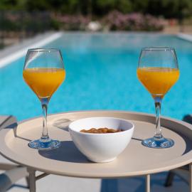 Camping Nevia - Mobile Home with Sea View & Shared Swimming Pool, hotel en Neviđane