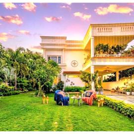 Giovanni Suites, hotel in Bhopal