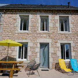 Gîte des Arches – hotel w mieście Rimeize
