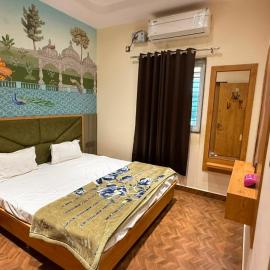 Shyamvillaz, hotel v mestu Barsāna