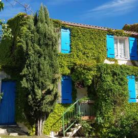 Douceur provençale, piscine, jardin et fraicheur, hotel v destinaci Gargas