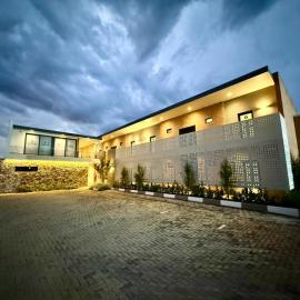 The Circle Luxury Self Catering Studios, hotel in Potchefstroom