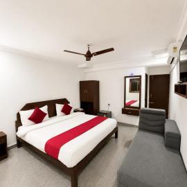 Hotel Raj Residency