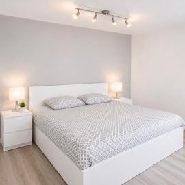 Cozy Apartment with Terrace & Free Parking