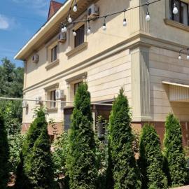 QUL-Khadisha Village Hotel