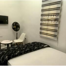 Marlizua Suites, hotel v Uyoju
