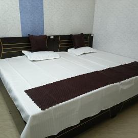 Shri maha mangal home stay, hotel in Ujjain