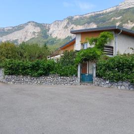 Gîte du Manival, hotel in Saint-Ismier